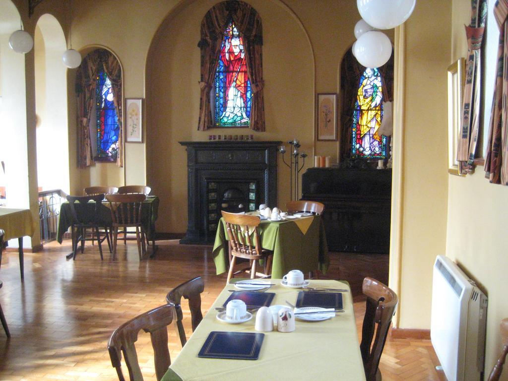 リーノーン The Convent Bed & Breakfast エクステリア 写真
